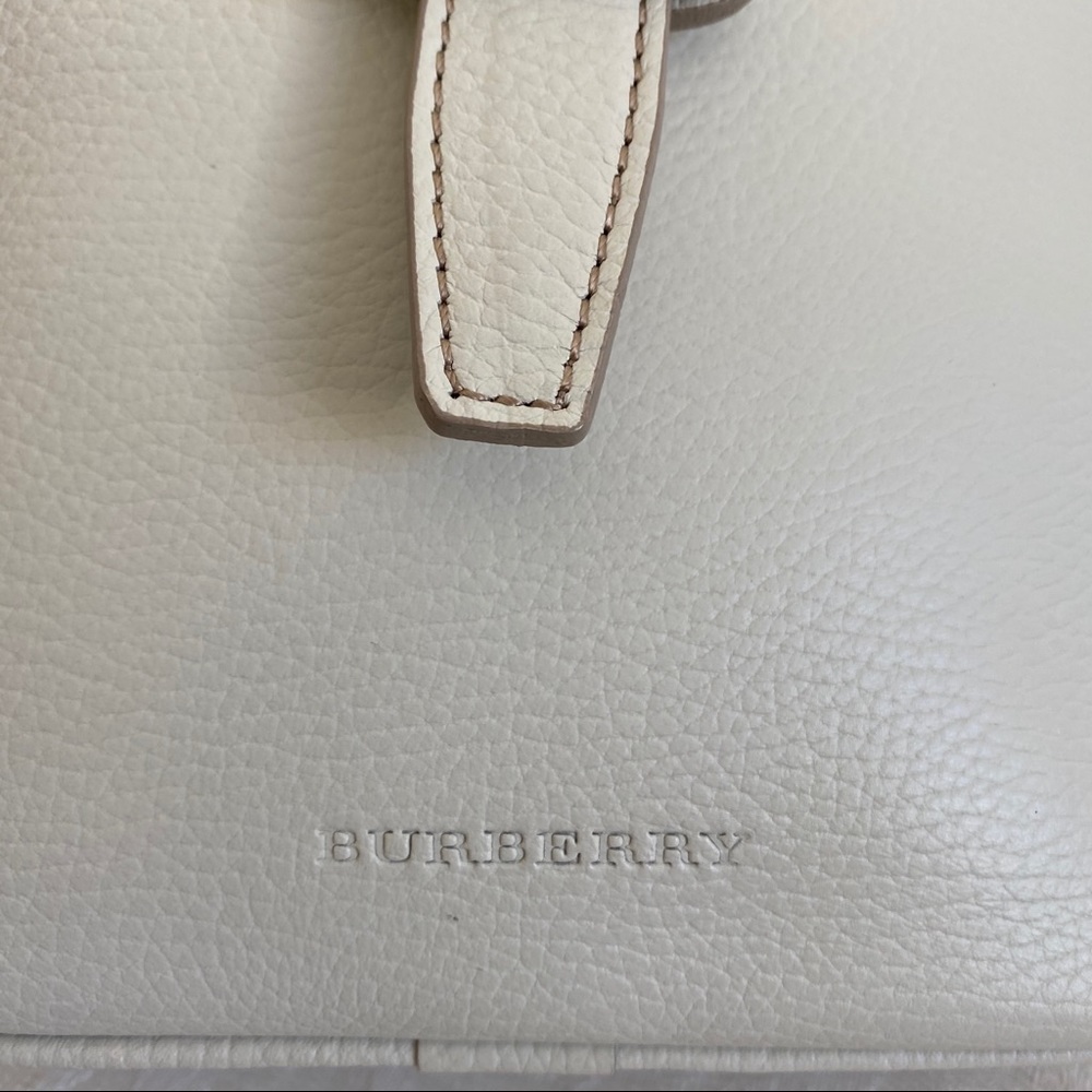 Burberry white leather crossbody bag - Picture 2 of 12